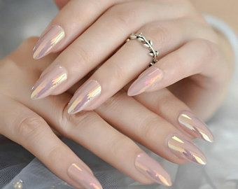 BELLA HADID Long Oval High gloss Chrome Nails