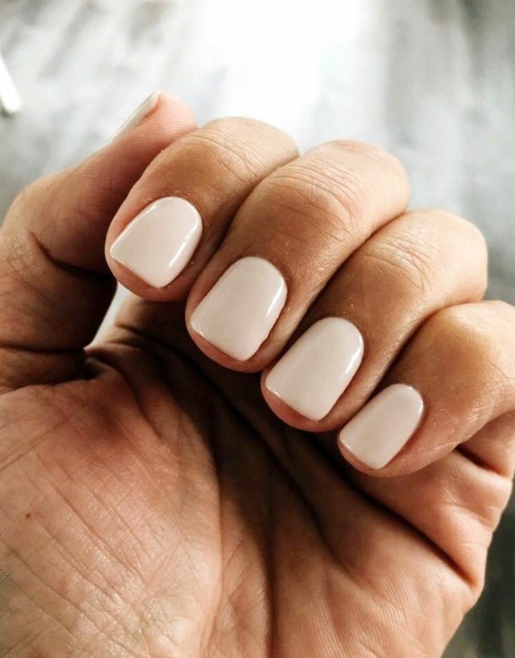 IVORY TALES Short Square Gel Finished Glossy Nails